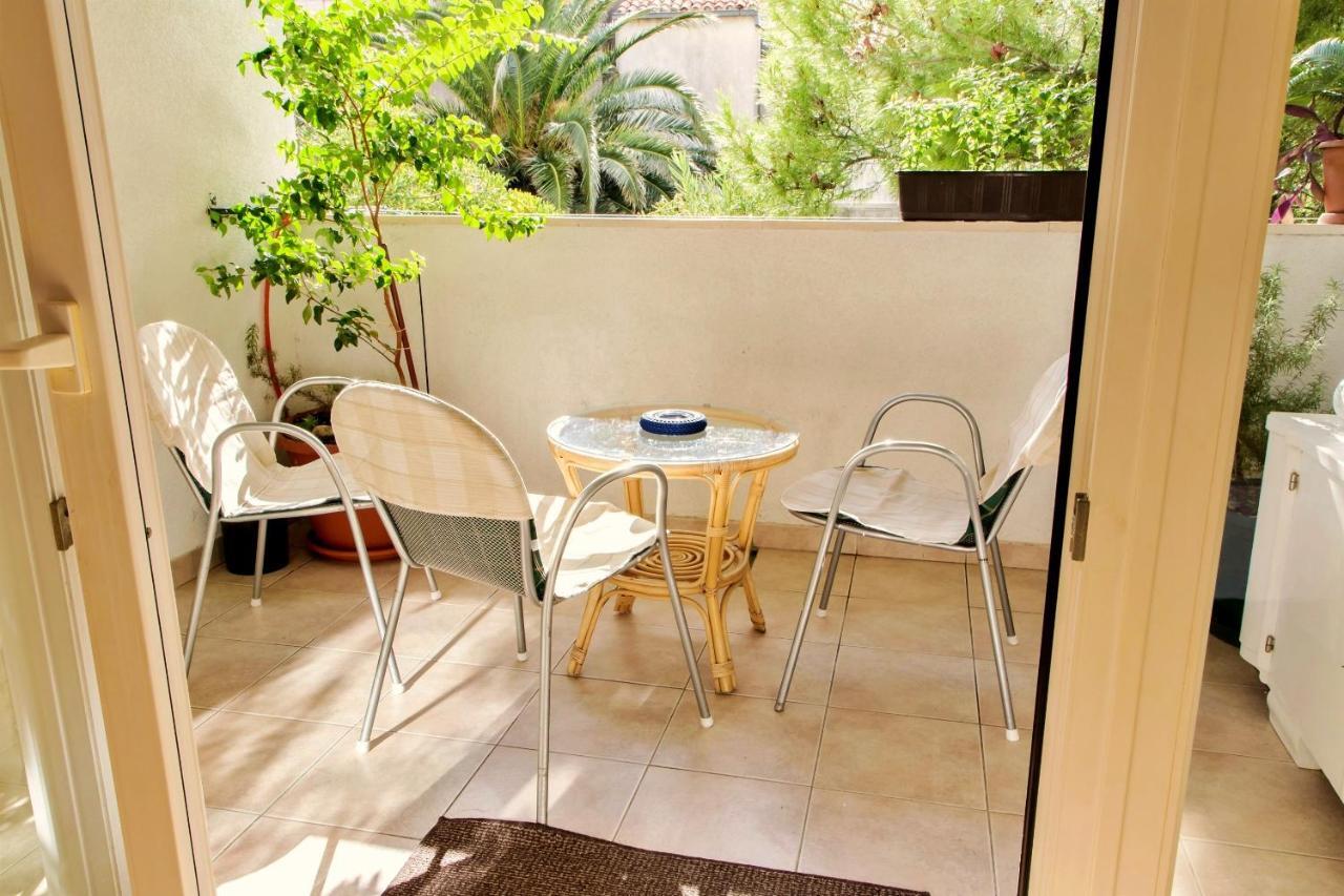 Apartment Anita Omiš Exterior foto